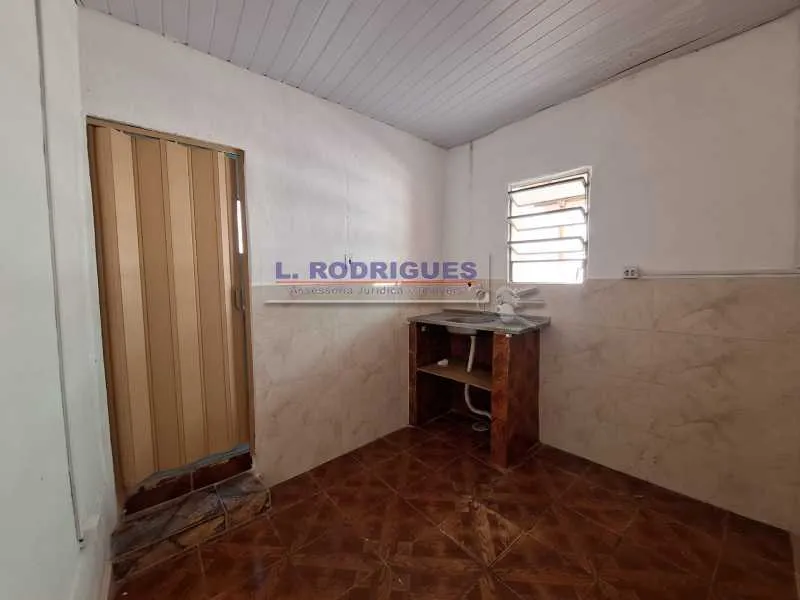 Дом без парковки с компактной кухней — photo 8