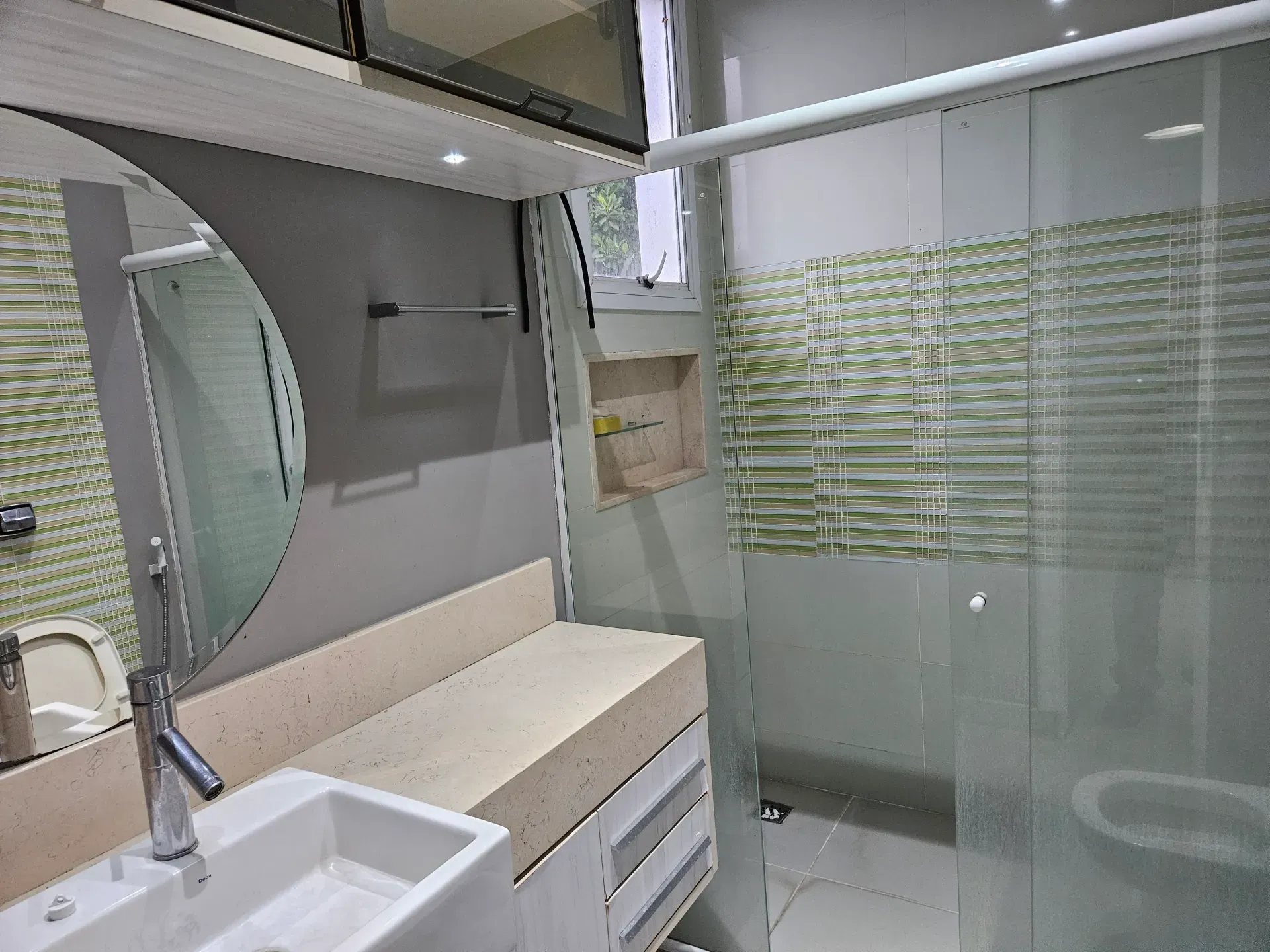 6 quartos e janelas do piso ao teto: casa de 504 m² — photo 29