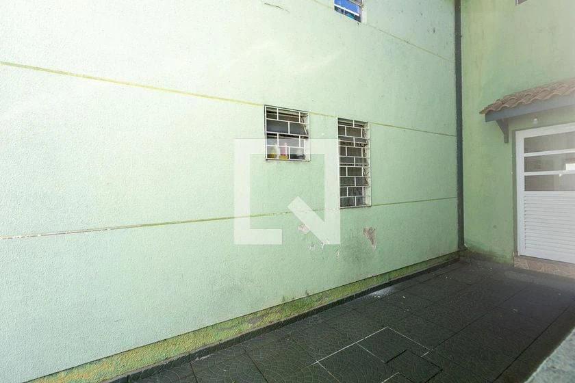 Wood or laminate floors in a 2-bedroom apartment, 60 m² — photo 15