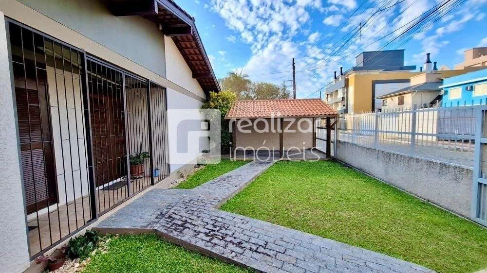 155 m² house with 3 bedrooms and private garden — photo 4