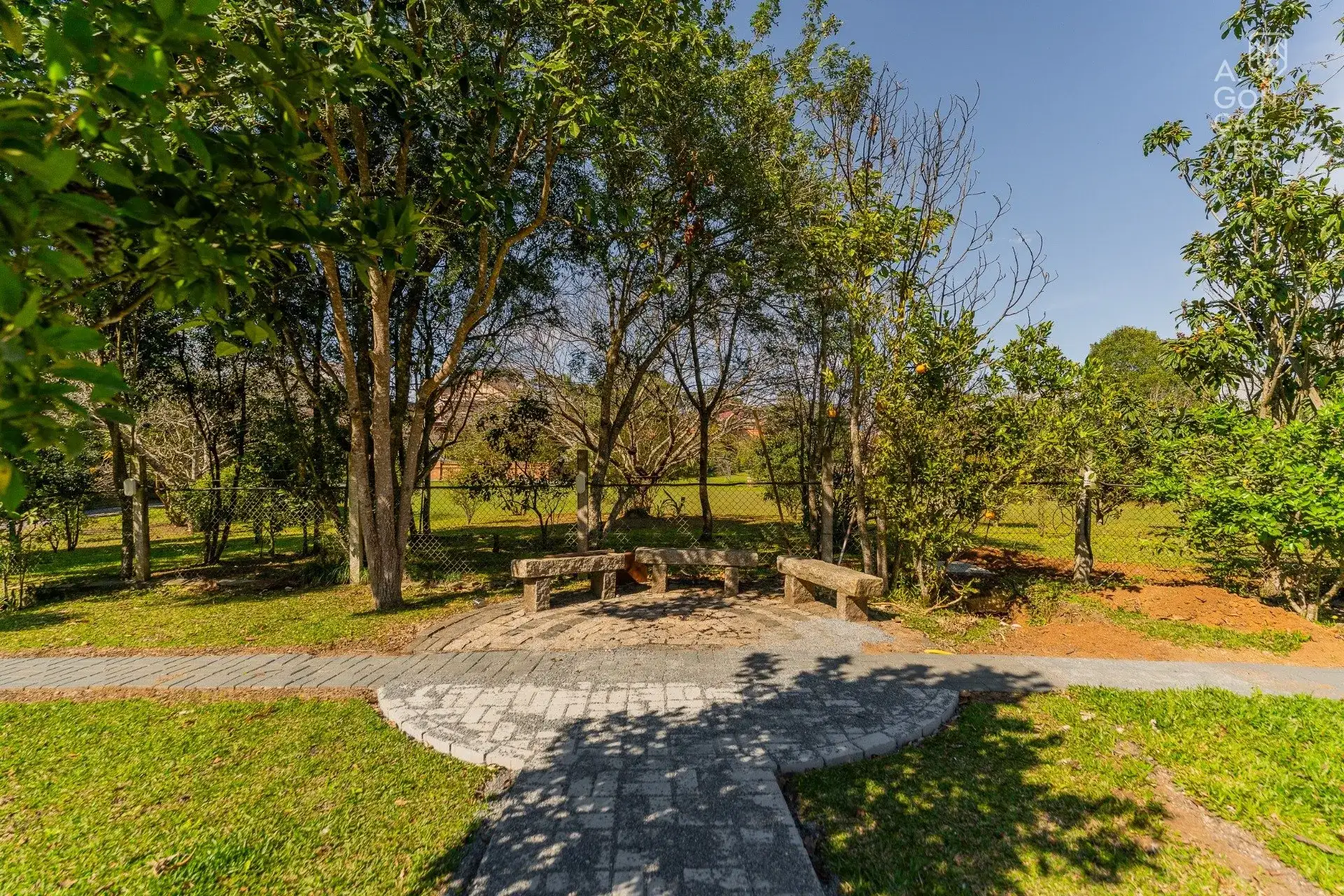 House with 4 bedrooms, 4 bathrooms and air conditioning — photo 10