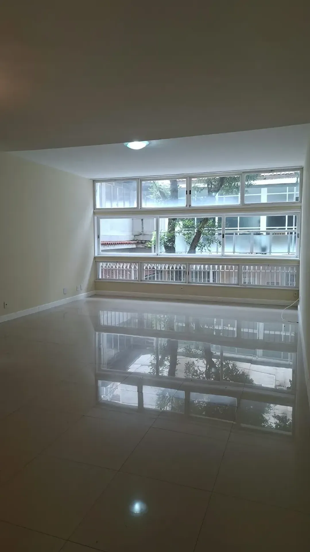 3-bedroom apartment, 1 with its own bathroom, 149 m² — photo 8