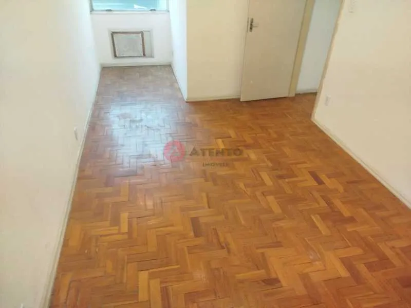 Apartamento com piso de madeira ou laminado, Vila da Penha — photo 4