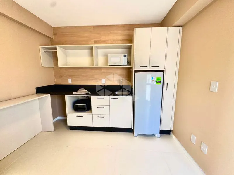 Estudio de 35 m² con 1 plaza y cocina compacta — photo 3