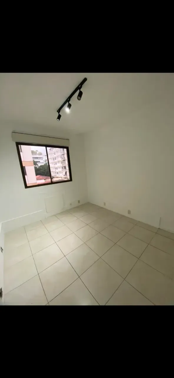 Unfurnished apartment with 2 bedrooms and 3 bathrooms — photo 10