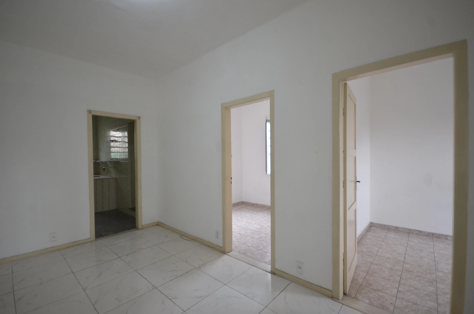 House for rent with 3 bedrooms and a balcony — photo 39