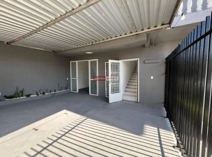 Casa com 4 quartos, 2 vagas e piso de cerâmica — photo 5