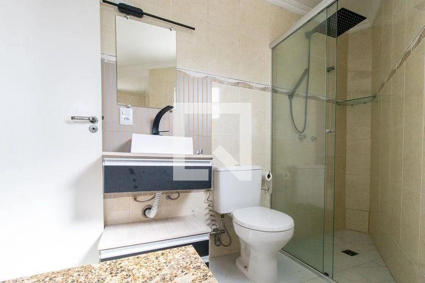 3-bedroom house with a glass-enclosed balcony — photo 36