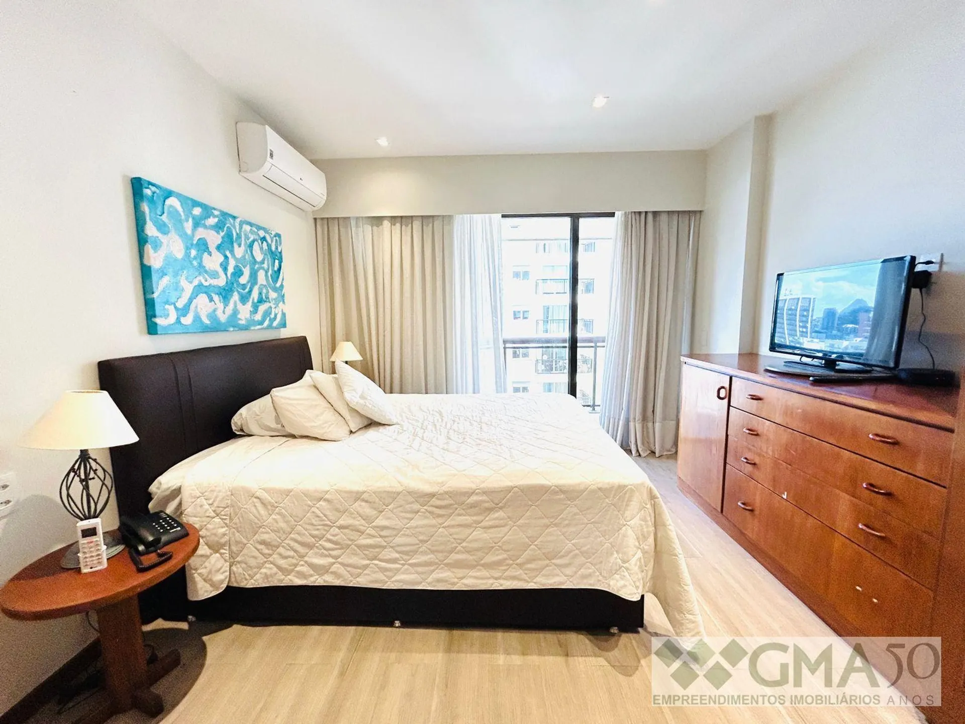 Furnished 87 m² apartment with open-plan kitchen and suite — photo 14