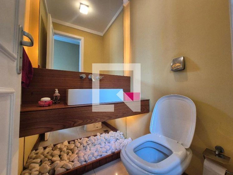 Furnished apartment, 325 m², with a home office — photo 23