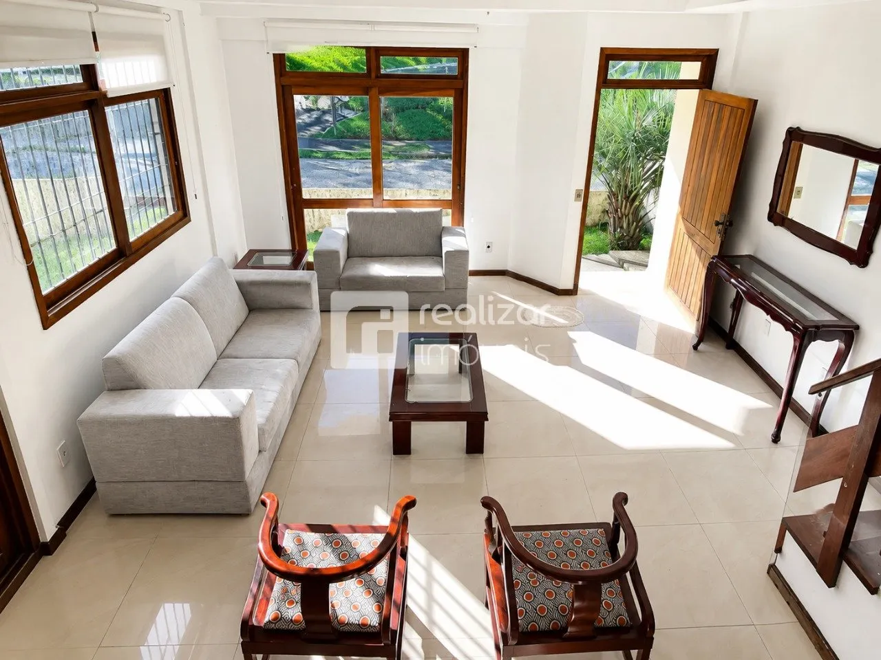 Furnished 4-bedroom house with 4 parking spaces — photo 3