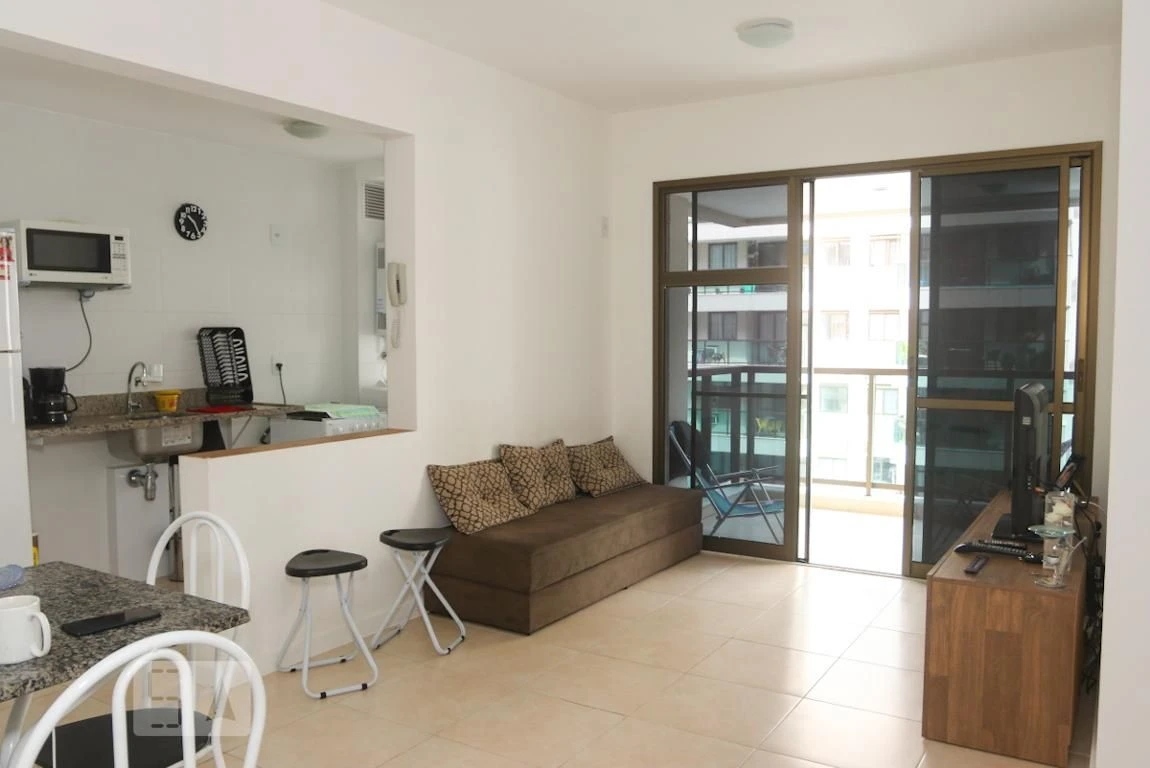 Furnished 2-bedroom apartment with 2 bathrooms and parking — photo 4