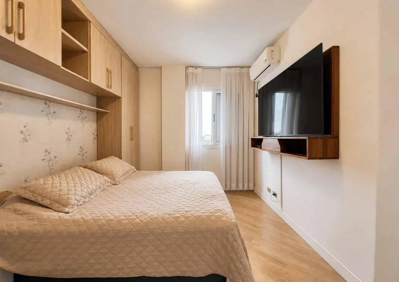 Furnished penthouse apartment with 4 bedrooms — photo 3