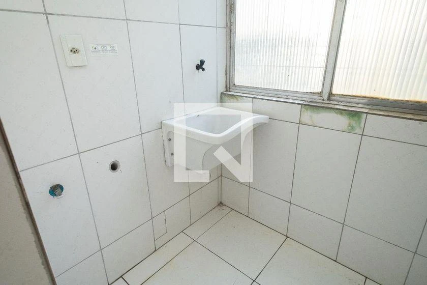 2-bedroom apartment in a building with a pool — photo 15