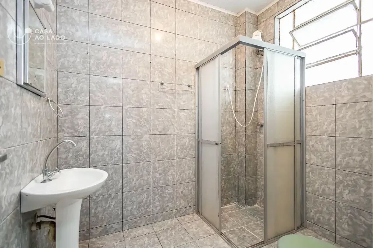 42 m² 1-bedroom apartment with a closed kitchen — photo 11