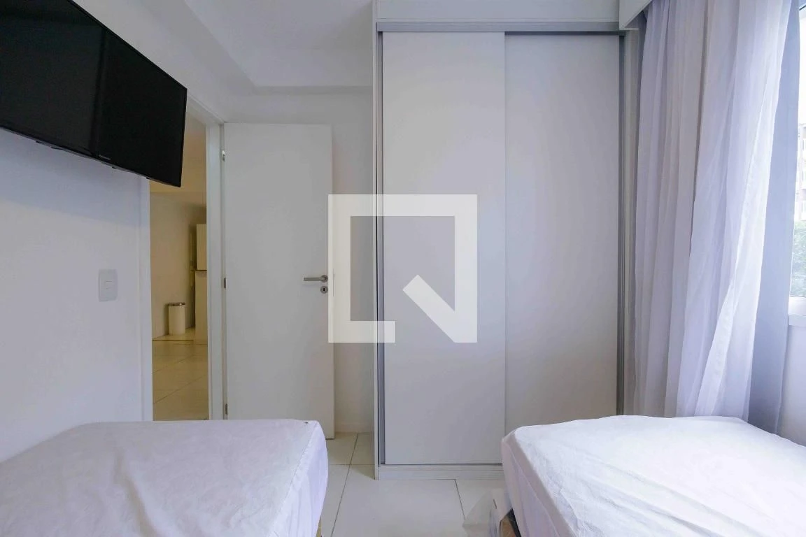 2-bedroom apartment with a private BBQ — photo 21