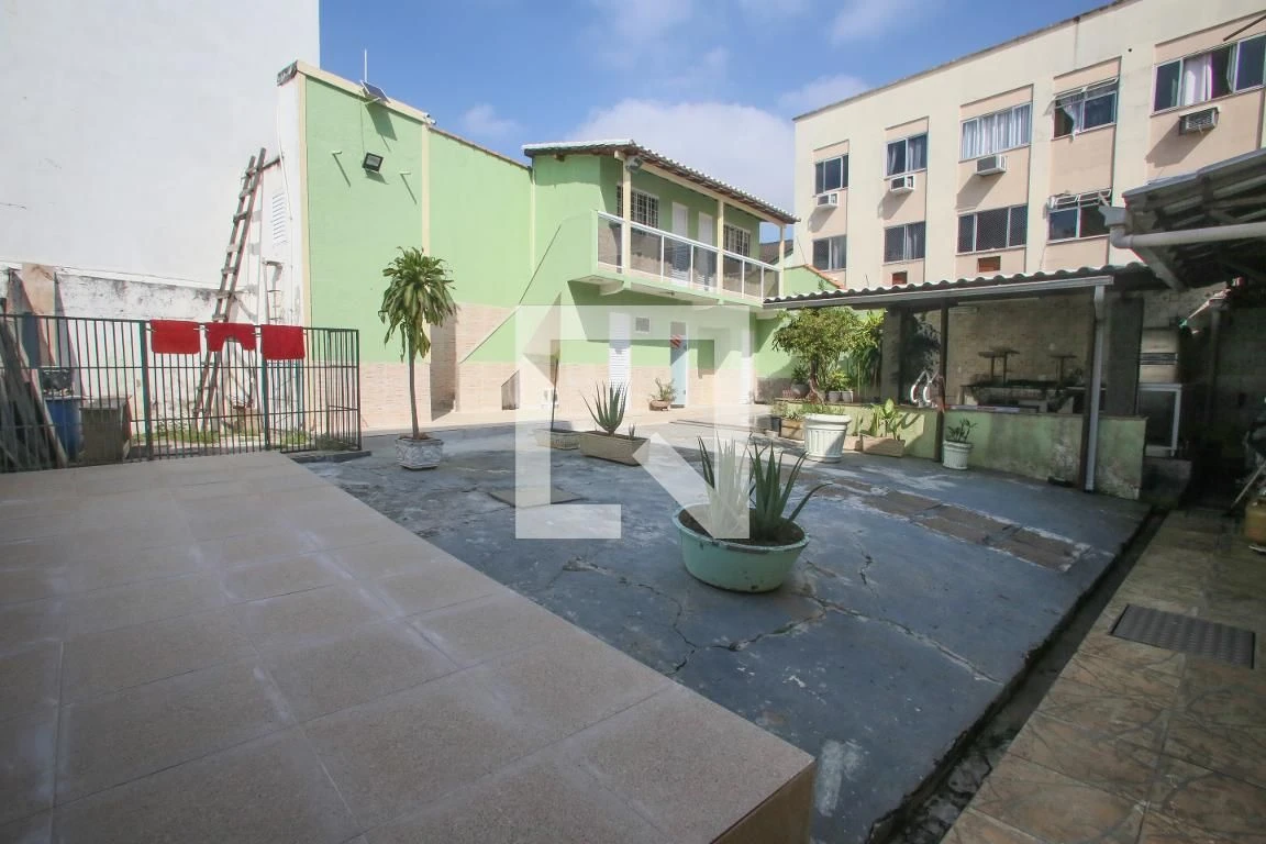 5-bedroom house with a bathtub in Rio de Janeiro — photo 95