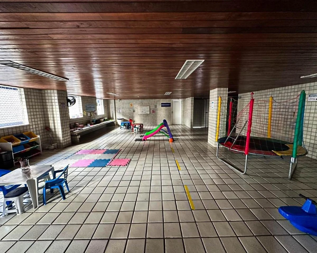 Квартира 86 м² з 2 спальнями та 1 спальнею з ванною — photo 13