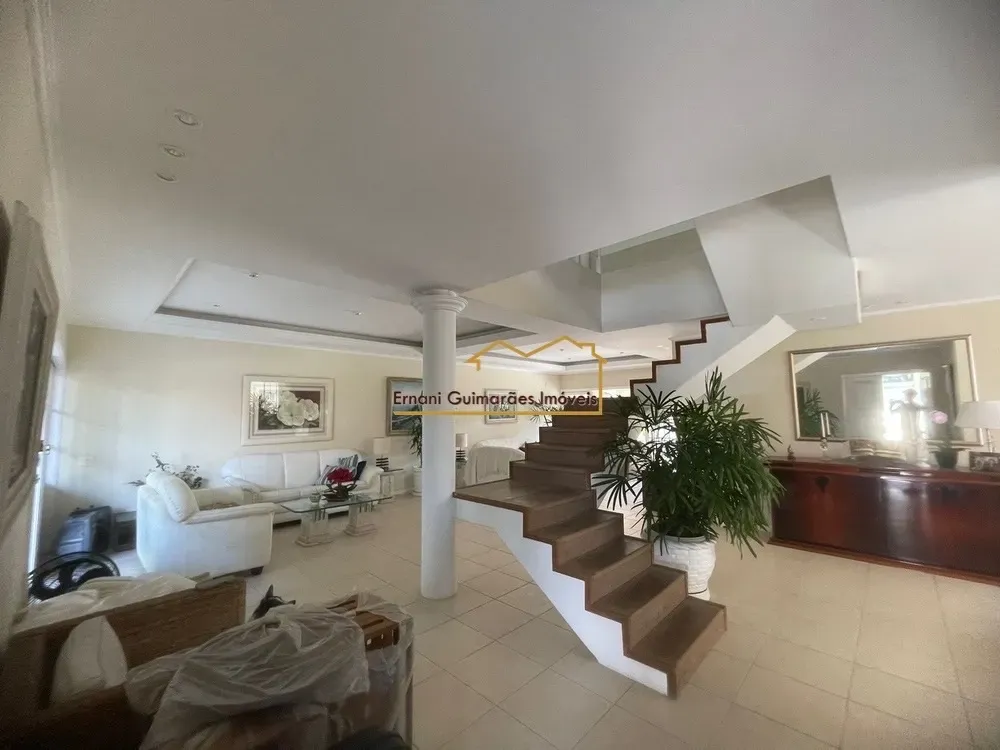 Casa com 5 quartos e 5 banheiros, 4 vagas e varanda — photo 28