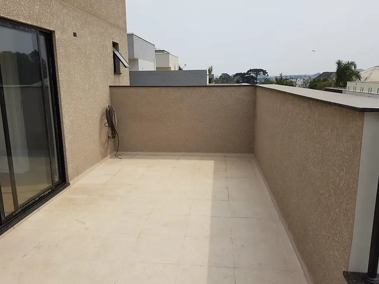 Gated condo house with private garden and 5 bedrooms — photo 4