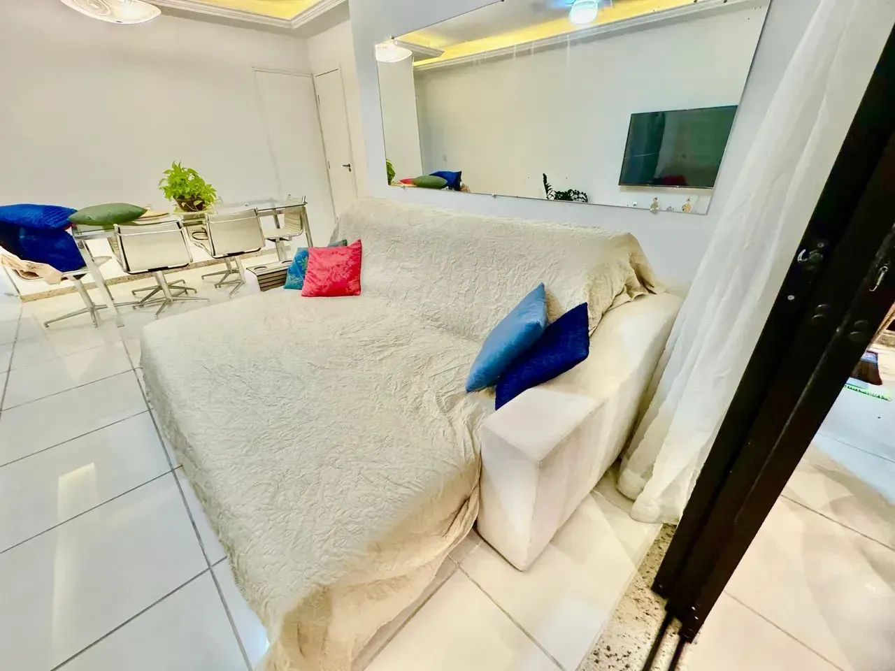 Furnished apartment with 1 bedroom and 2 bathrooms