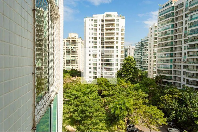 3 en-suite bedroom rental with 127 m² and 2 parking spots — photo 11