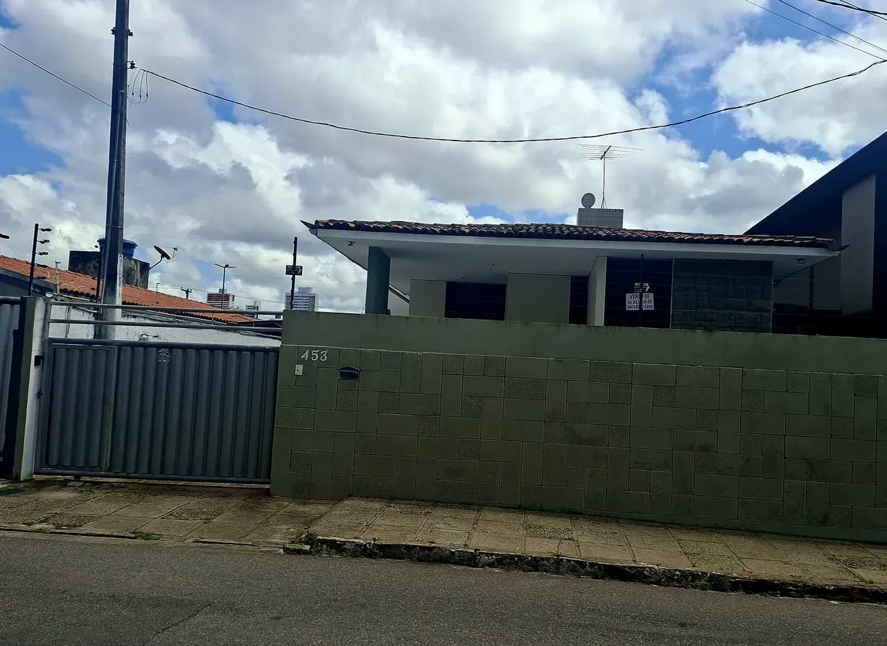 House with 4 en-suite bedrooms and electronic gate — photo 17