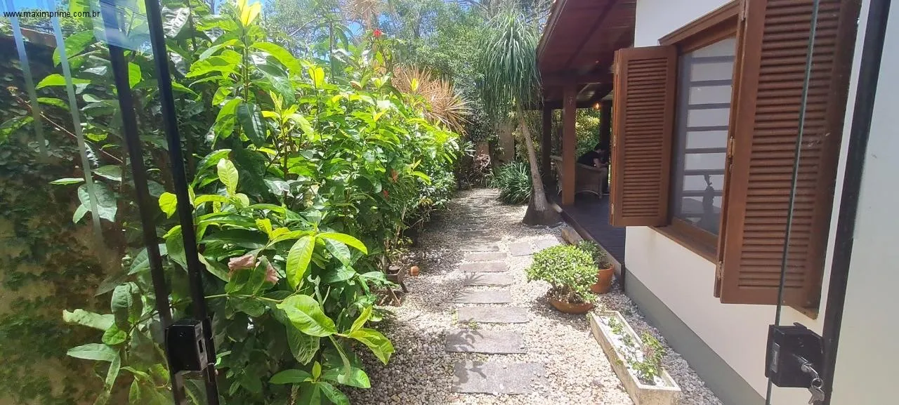 Casa con espacio de home office en Florianópolis — photo 68