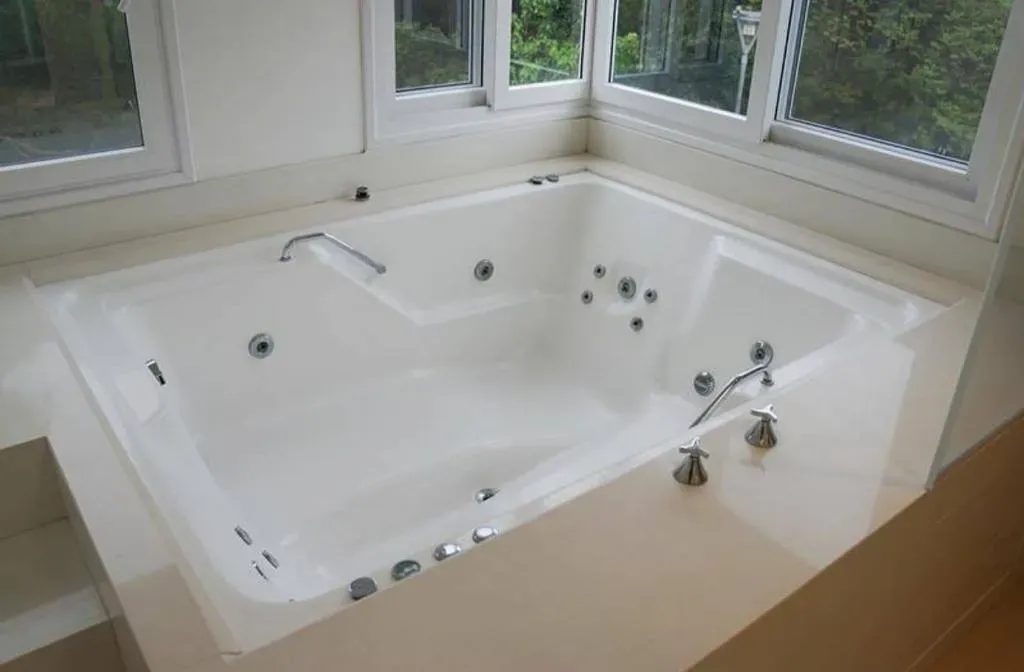 Casa com 6 suítes e área de piscina compartilhada — photo 11