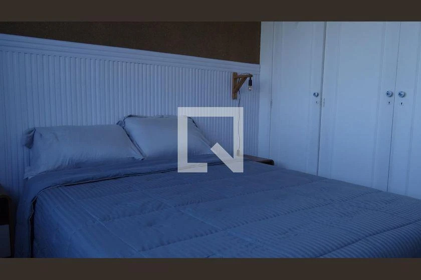 Furnished 2-bedroom apartment with balcony — photo 3