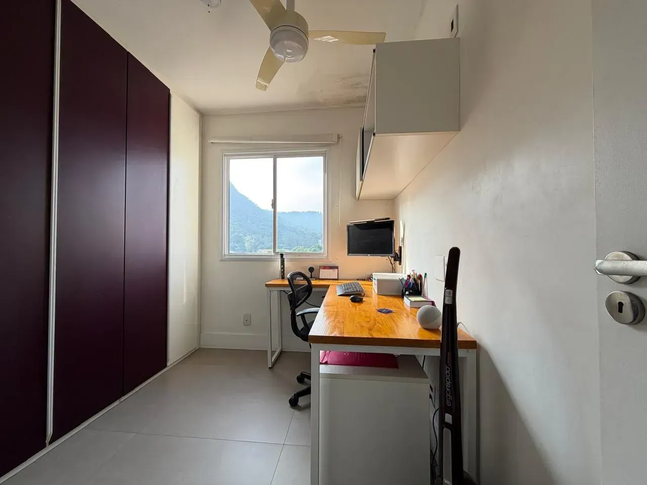 House with 2 bedrooms, separate kitchen and 1 bathroom — photo 3