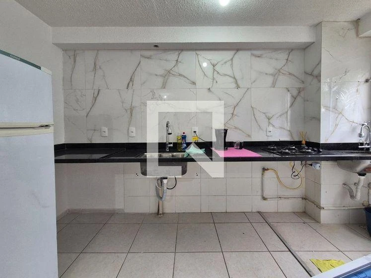 2-bedroom apartment in a building with a gym — photo 9