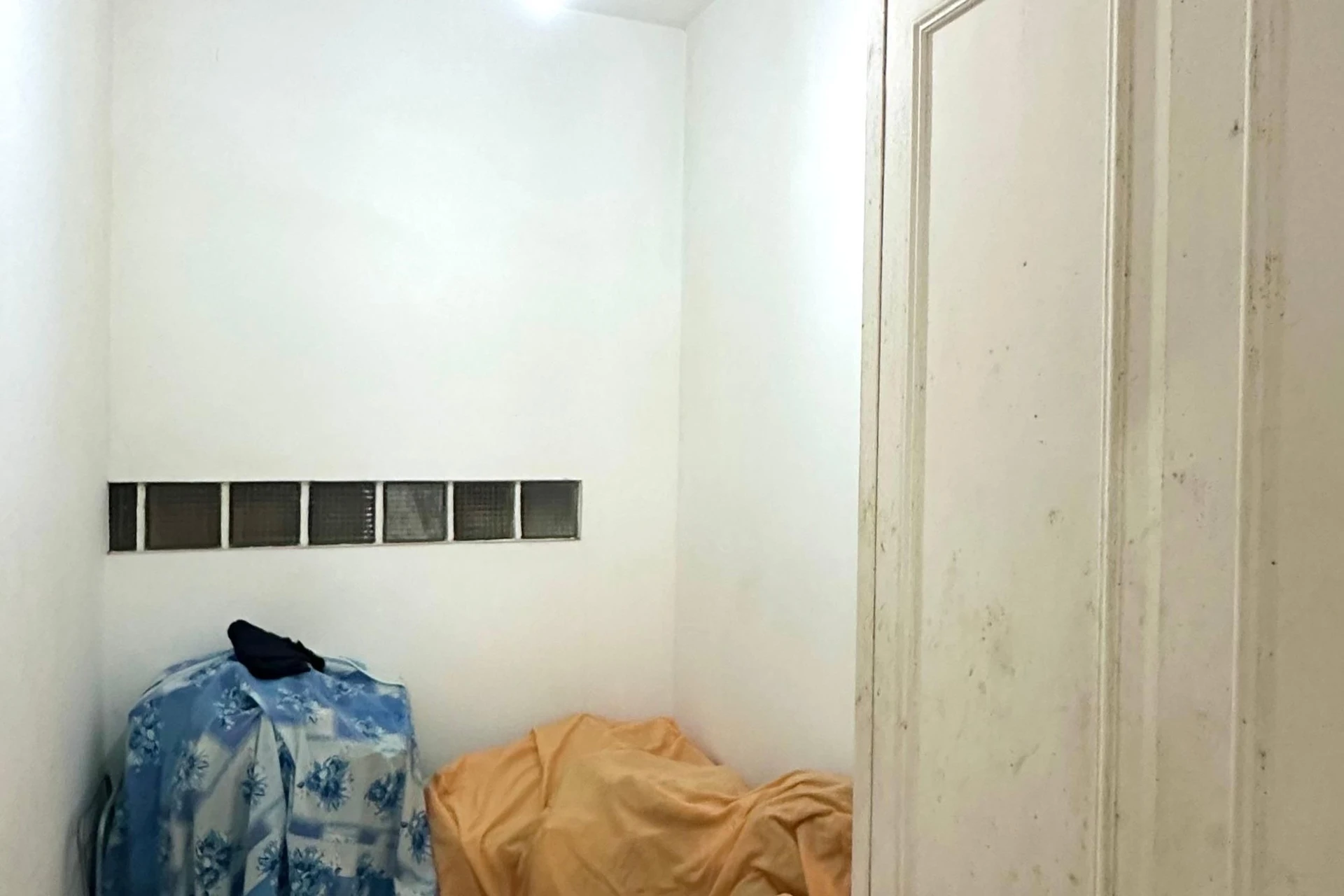 200 m² apartment with a washing machine and a home office — photo 51