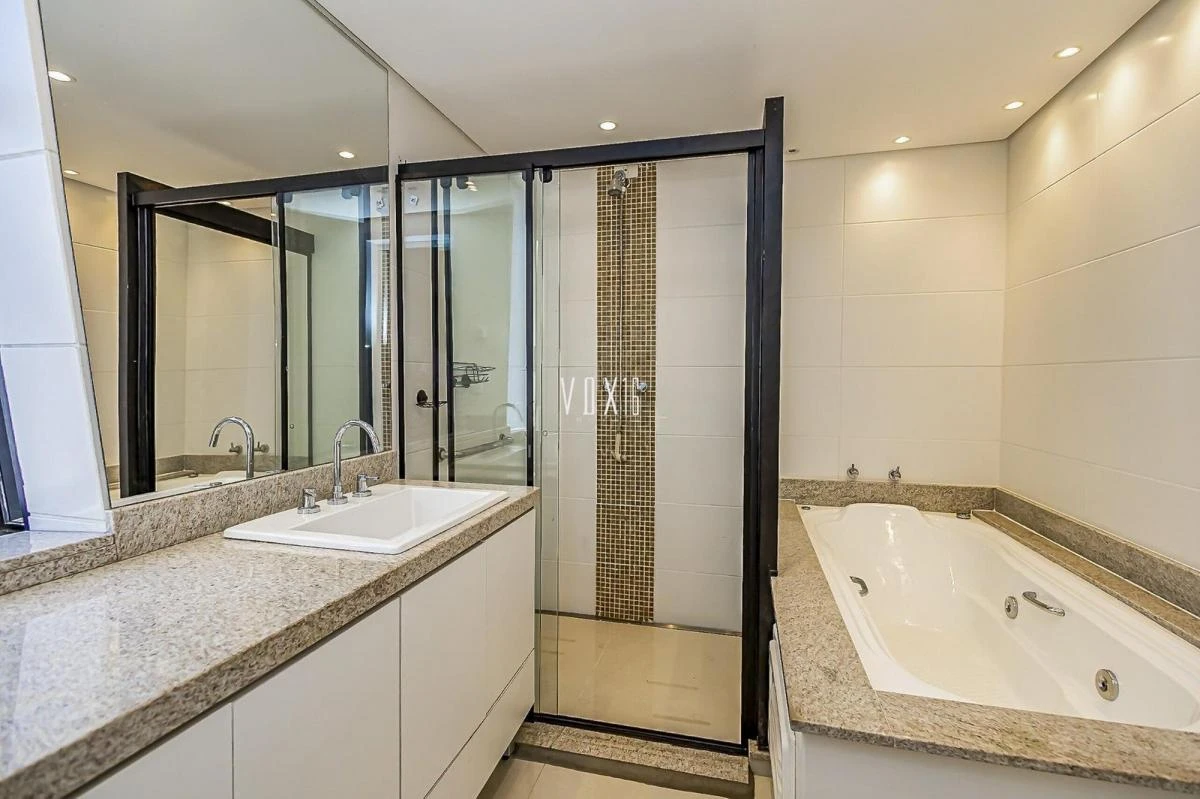 Furnished apartment with 4 en-suite bedrooms and 417 m² — photo 8
