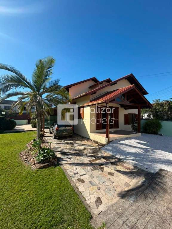 House with 5 bedrooms and 420 m², 4 parking spaces
