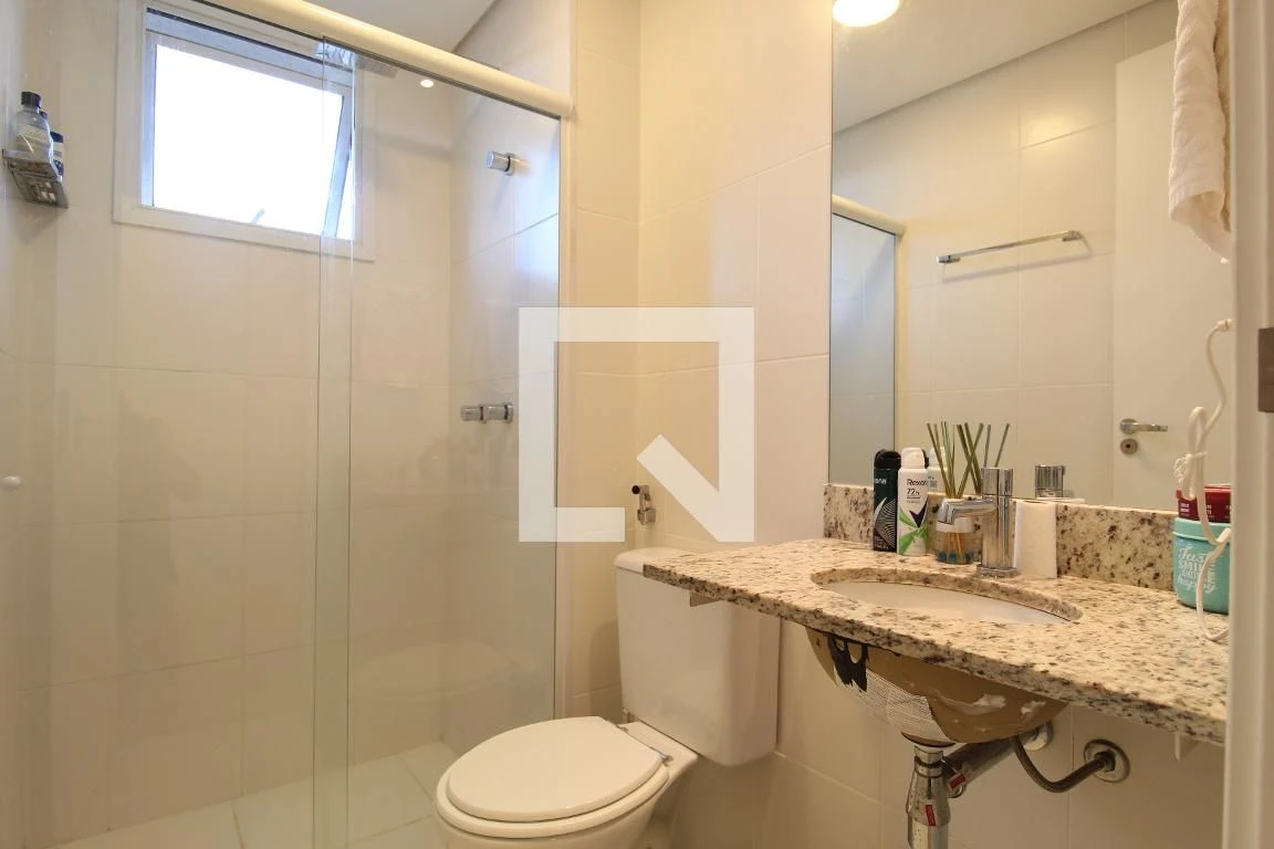 Собственный бассейн и 2 спальни: квартира 64 м² — photo 49
