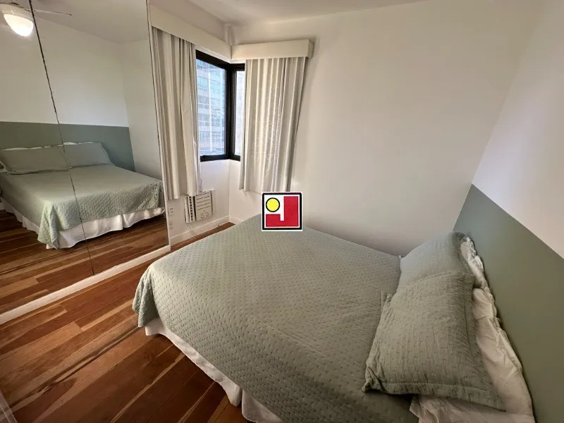 Apartamento mobiliado de 4 quartos com varanda de vidro — photo 9