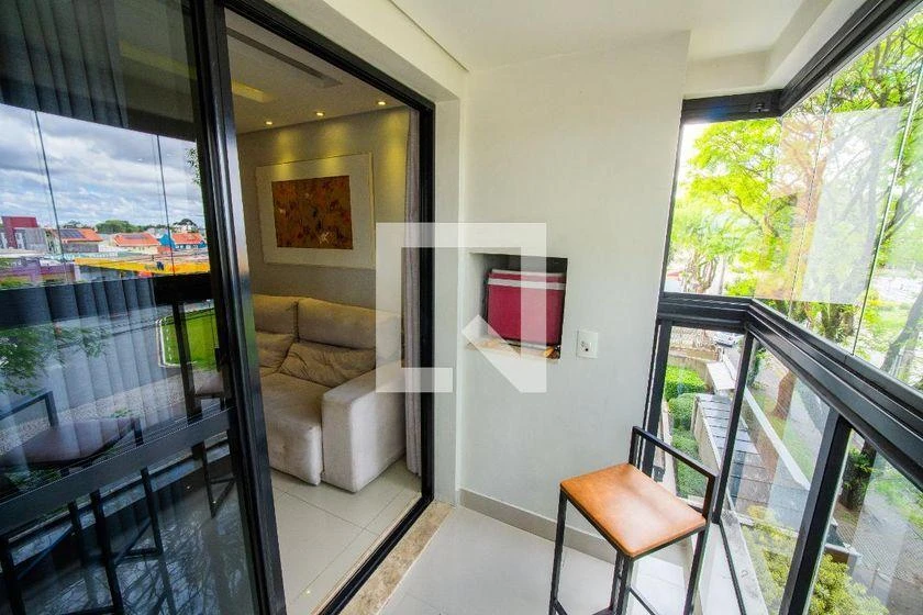 Furnished apartment, 65 m², with a glass-enclosed balcony — photo 6