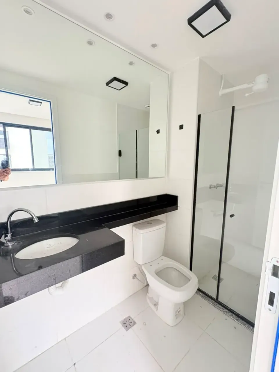 65 m² unfurnished apartment with 3 bedrooms and 2 baths — photo 3