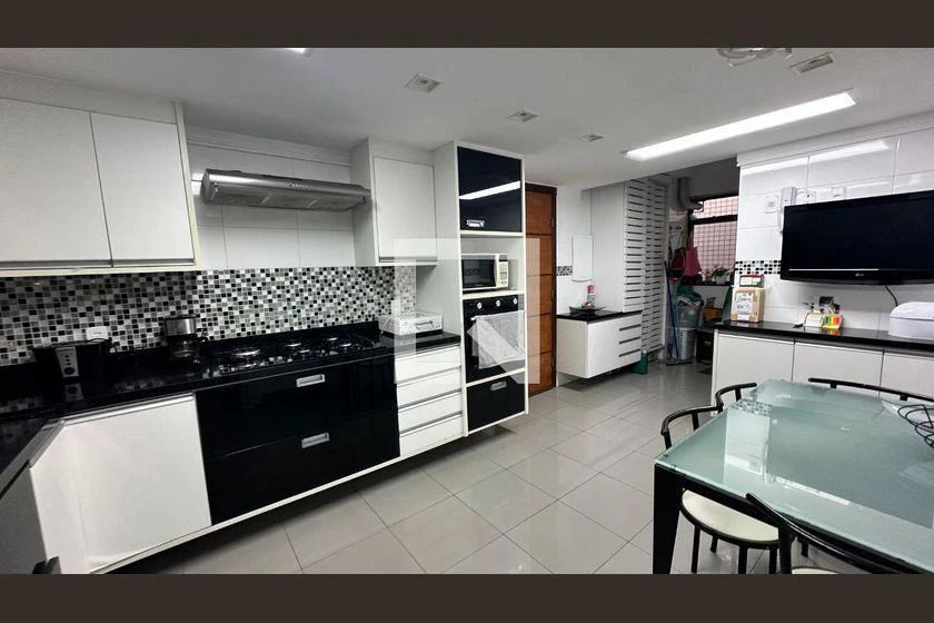 Квартира с 4 спальнями и стиральной машиной — photo 5