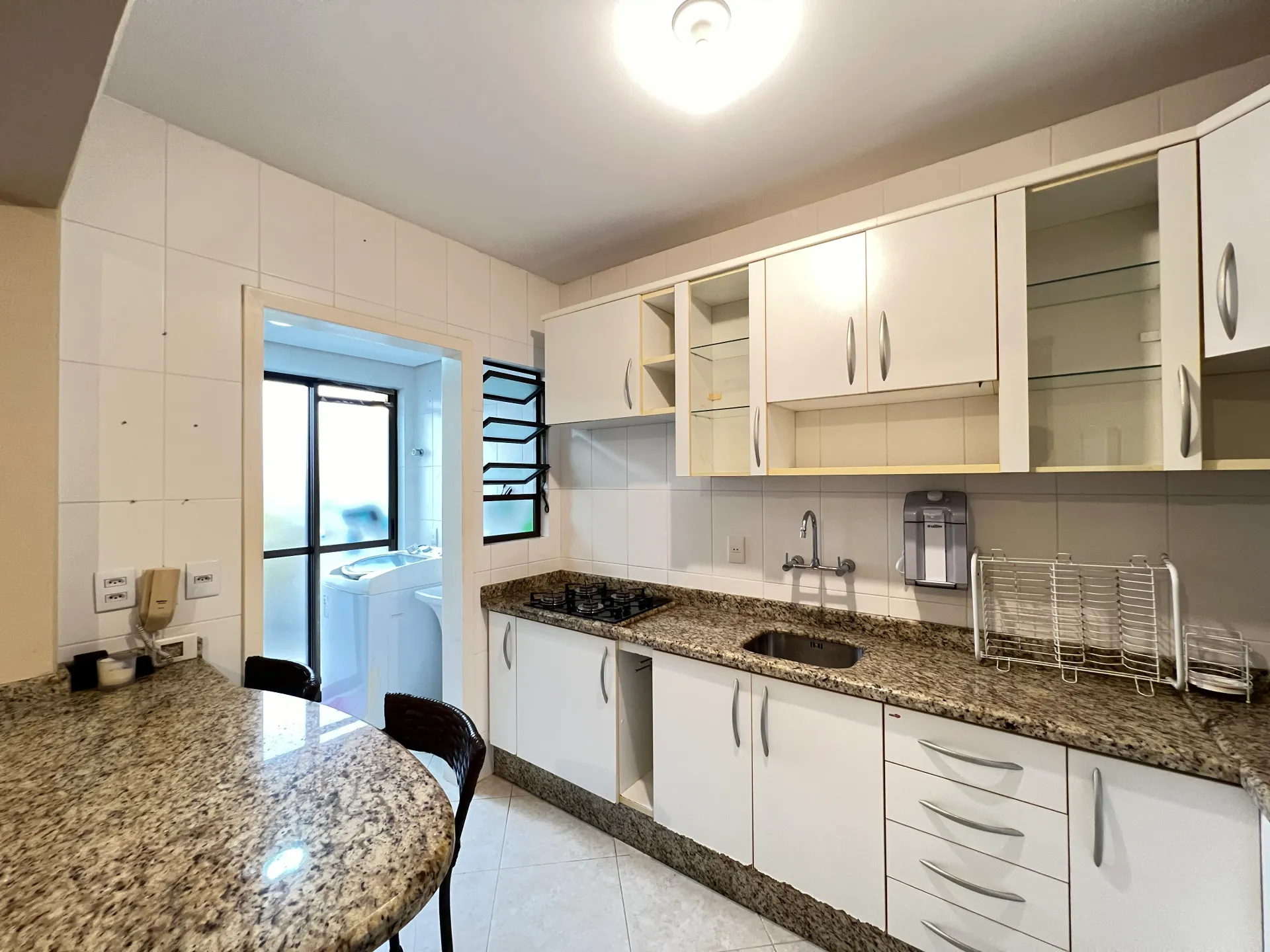 2-bedroom apartment with a grill on the balcony — photo 8