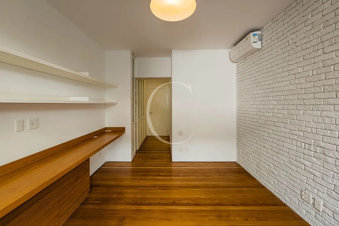 Мебльована квартира 239 м² з 3 спальнями та 2 паркомісцями — photo 22