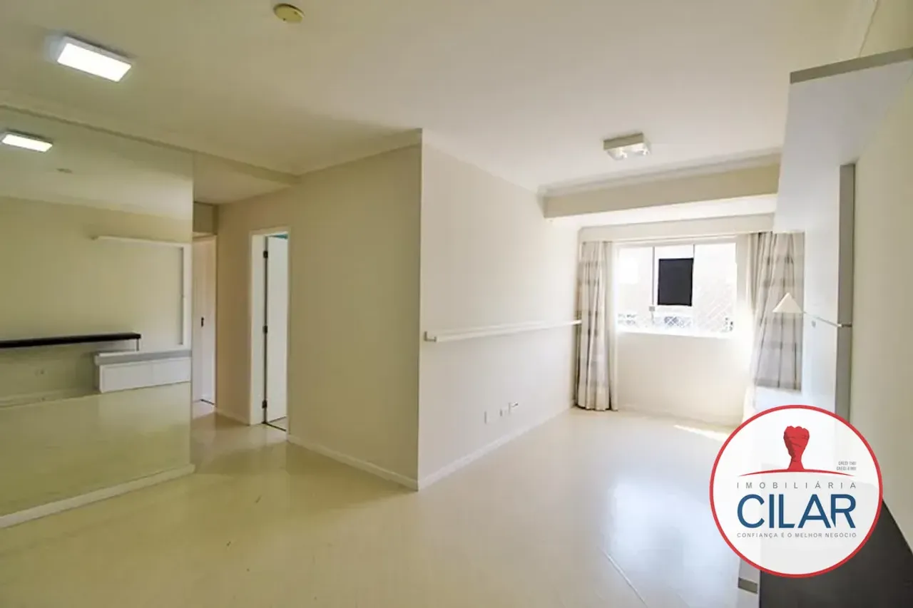 75.82 m² apartment with 3 bedrooms and enclosed kitchen