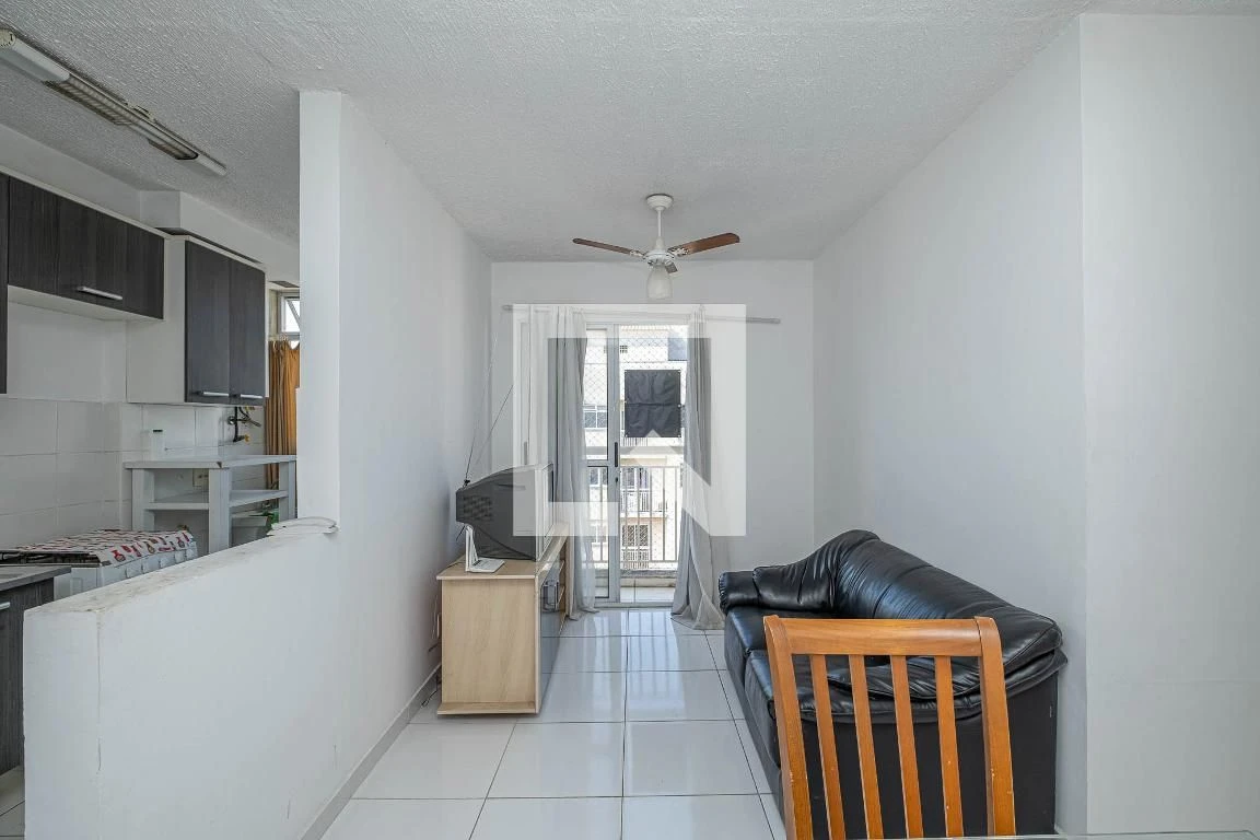 Furnished 2-bedroom apartment with a balcony