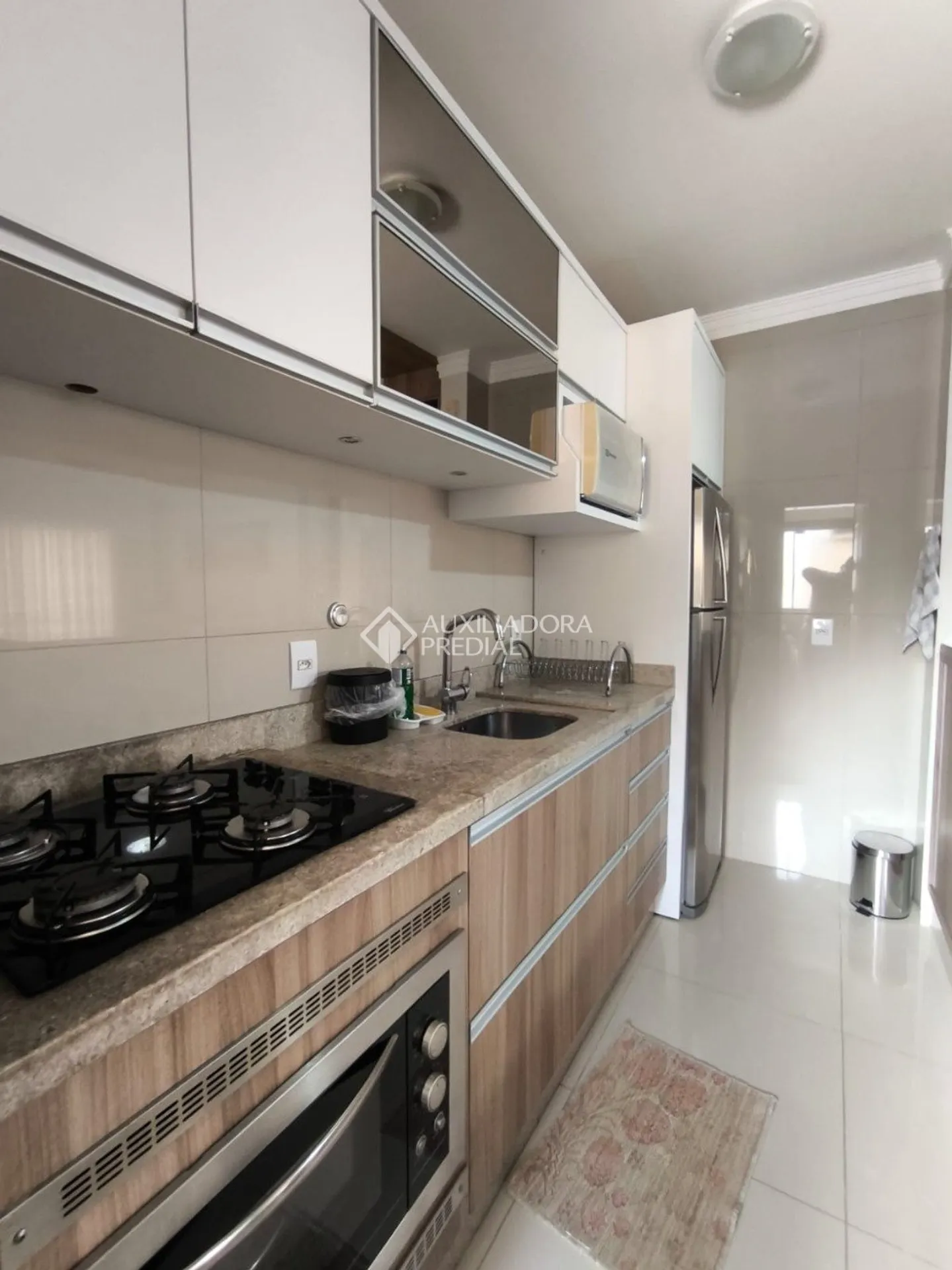Furnished 70 m² apartment with 2 bedrooms and balcony — photo 11