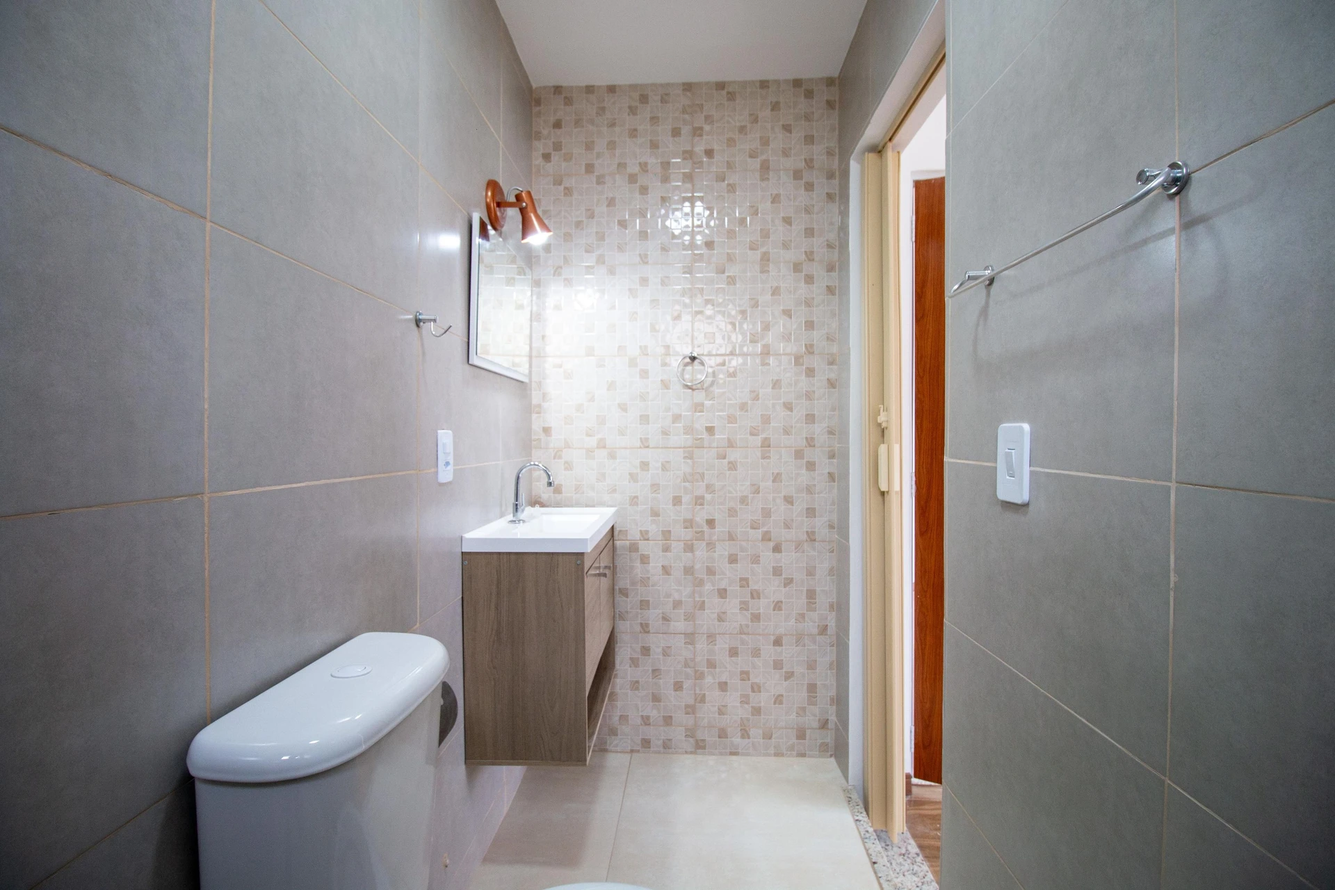 2-bedroom apartment, 1 with its own bathroom, 70 m² — photo 16