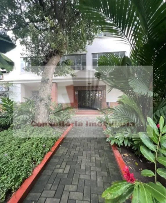 Air-conditioned apartment with 4 bedrooms and 4 bathrooms — photo 3