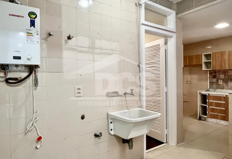 One-bedroom apartment in a building with a sauna — photo 28