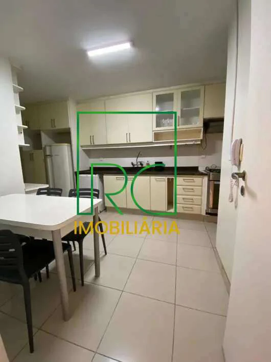 4-bedroom apartment with a balcony and 144 m² — photo 5
