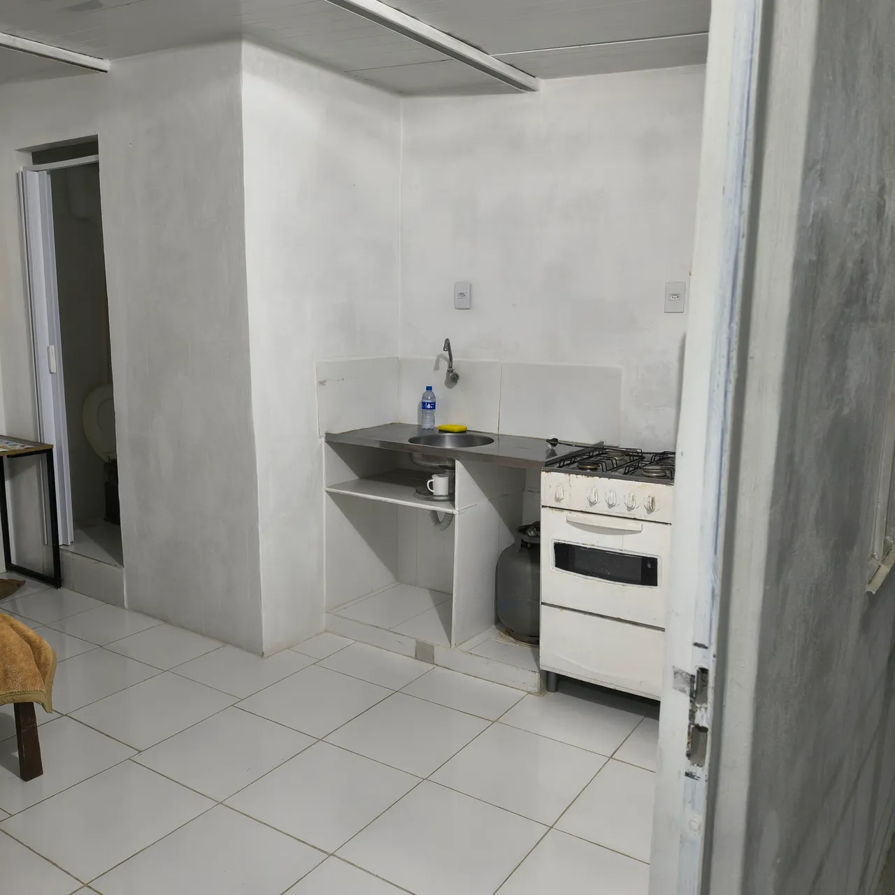 20 m² studio with a home office and a washing machine — photo 11